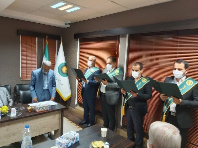 برگزاری مراسم اتیان سوگند تعدادی از کارآموزان کارشناسی به مناسبت اول آبان ، روز کارشناس و تقارن آن با میلاد پیامبر رحمت حضرت محمد (ص) و امام جعفر صادق (ع)